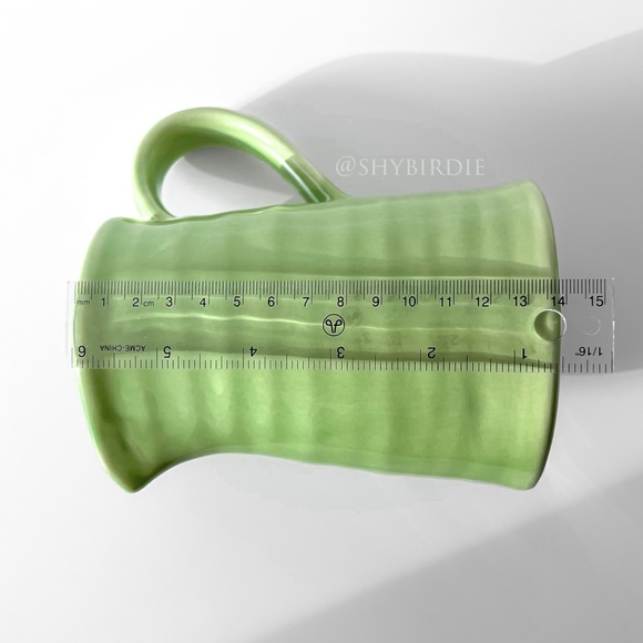 NWT Portuguese Handmade Ceramic Decanter in Leaf Green - Picture 5 of 9